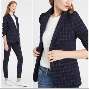 Banana Republic Fitted Navy Blazer (Size 4)